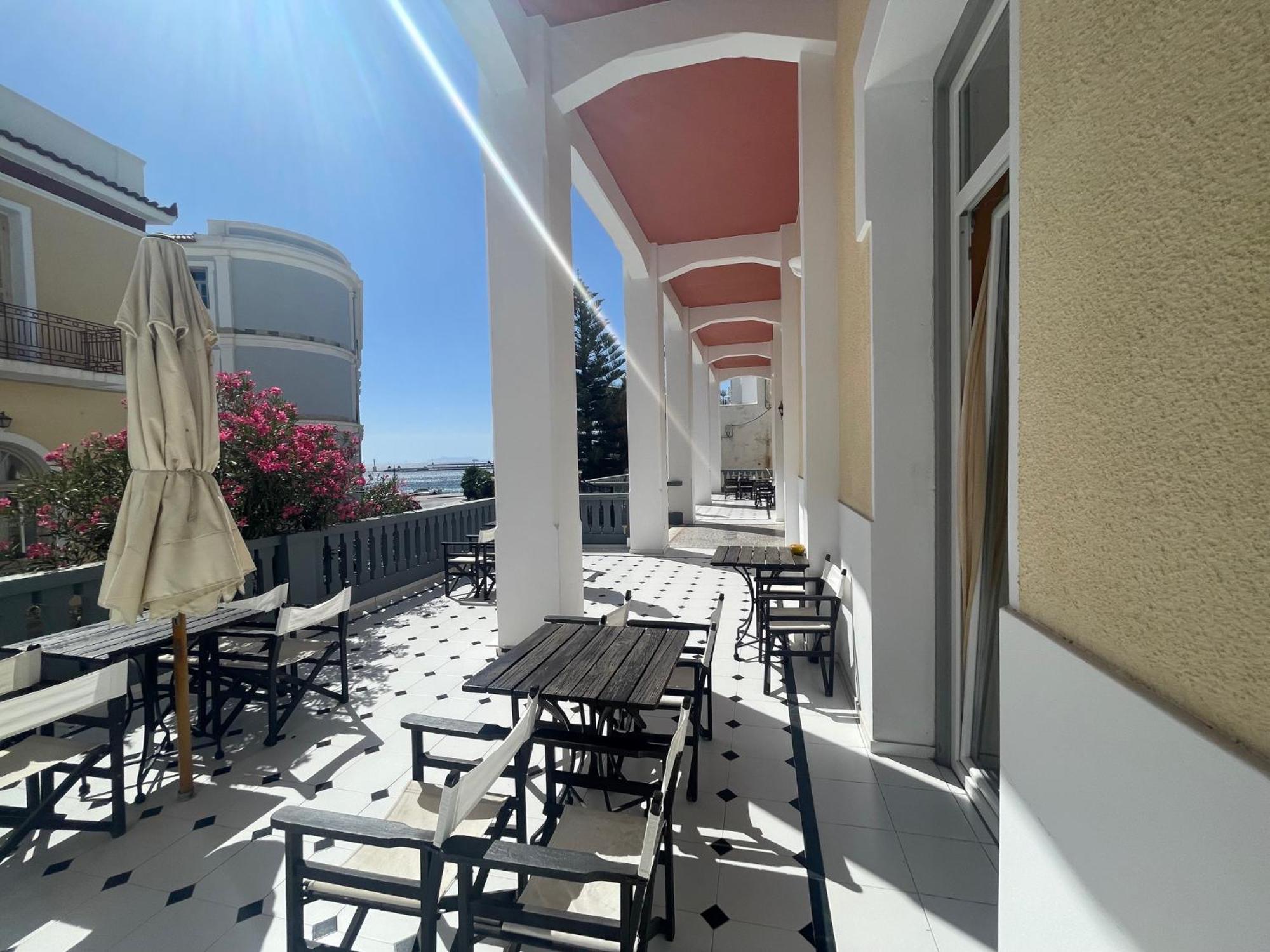 Tinion Urban Hotel Tinos ภายนอก รูปภาพ