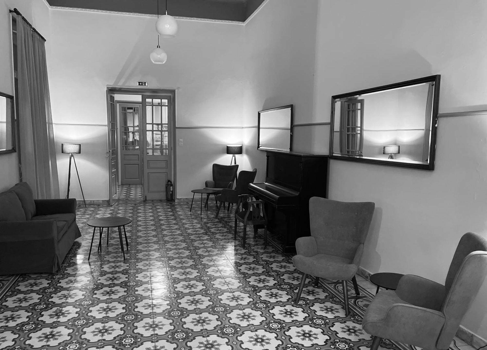 Tinion Urban Hotel Tinos ภายนอก รูปภาพ